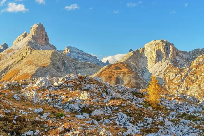 Framed Print : View of the Three Peaks and the surrounding mountains, autumn, blue sky, Sesto Dolomites, South Tyrol, Italy, Europe