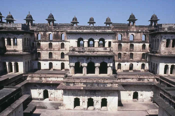 Framed Print : View of Raja Mahal, Orchha, Madhya Pradesh
