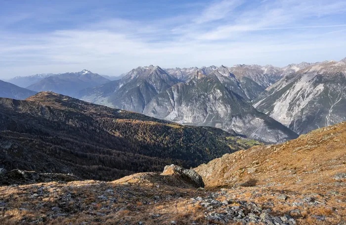 Framed Print : View from the ridge of the Venet to the mountain panorama of the Parzinn Group of the Lechtal Alps