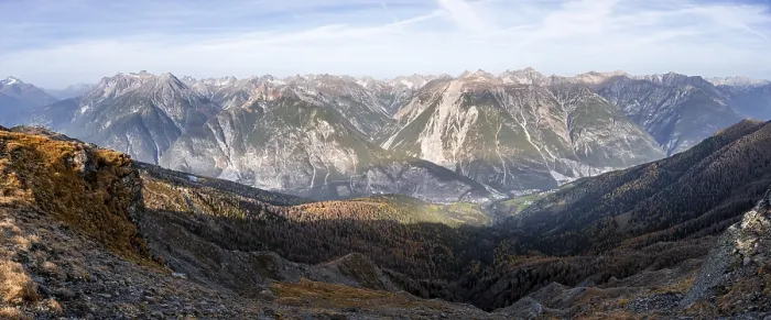 Framed Print : View from the ridge of the Venet to the mountain panorama of the Parzinn Group of the Lechtal Alps