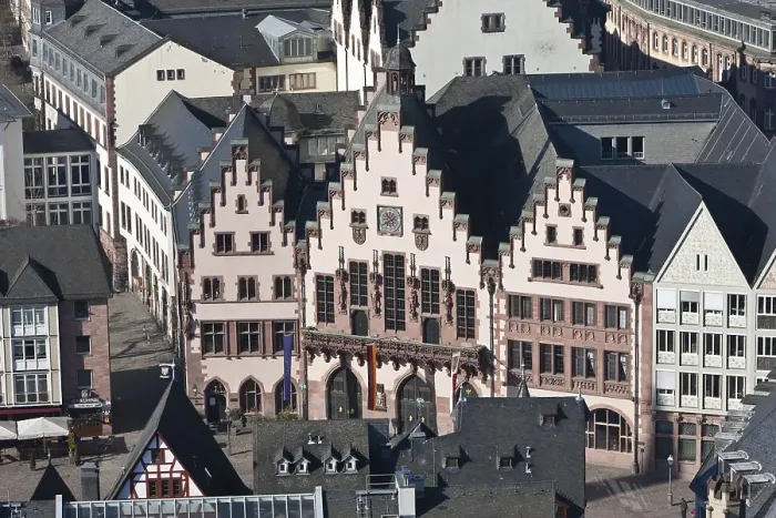 Framed Print : View of the Roemer city hall, Frankfurt am Main