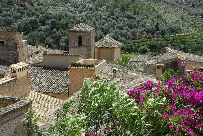 Framed Print : View over the rooftops of Fornalutx
