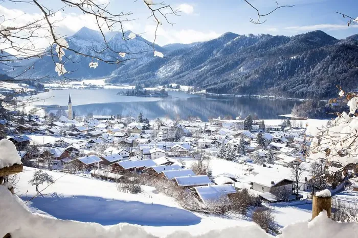 Framed Print : View of Schliersee in winter, behind the Brecherspitze Framed Print : View of Schliersee in winter, behind the Brecherspitze
