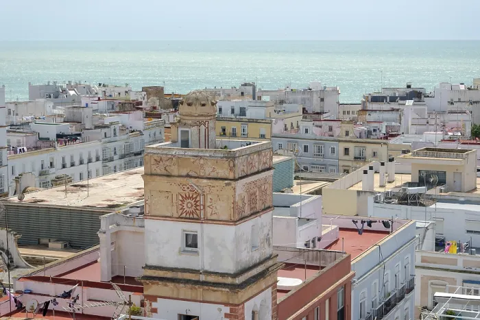 Framed Print : View from the Torre Tavira over the historic centre of Cadiz