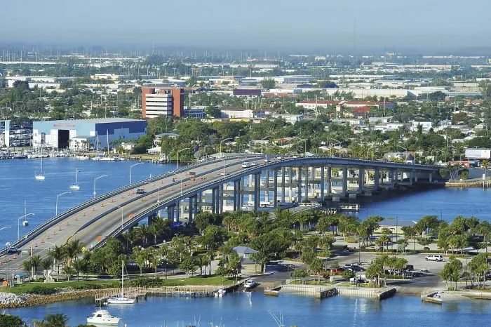 Framed Print : View of West Palm Beach, bridge