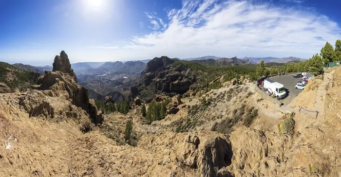 Framed Print : Viewpoint at the summit of Pico de las Nieves with a view of the Caldera de Tirajana valley