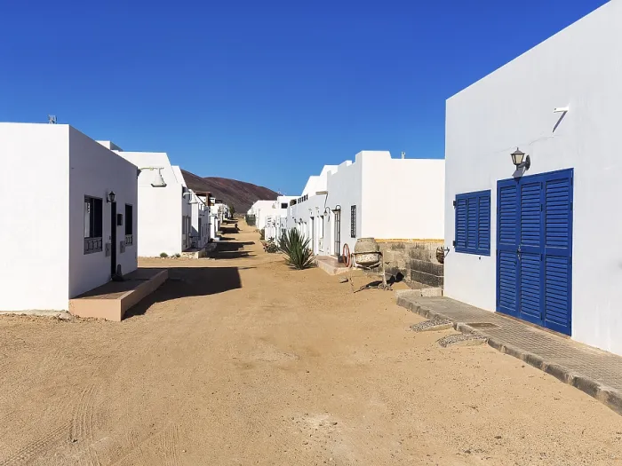 Framed Print : Village street, Caleta del Sebo