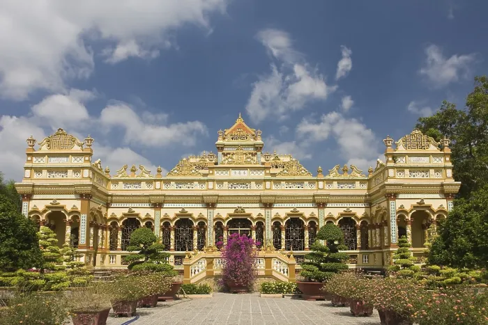 Framed Print : Vinh Trang Pagoda, My Tho, Mekong-Delta
