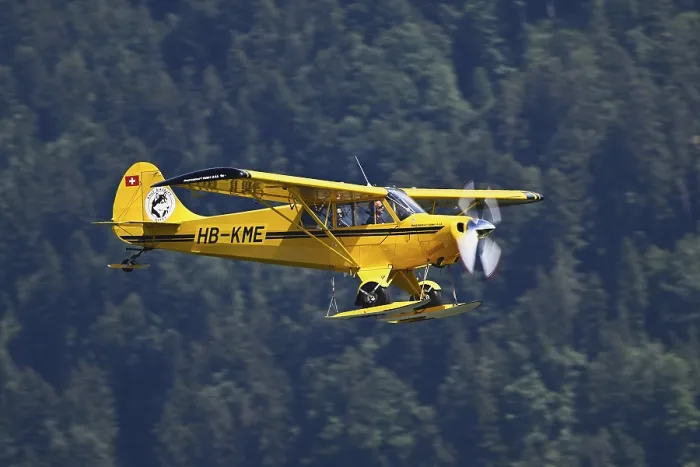 Framed Print : Vintage aircraft Aviat A-1 Husky in flight Framed Print : Vintage aircraft Aviat A-1 Husky in flight