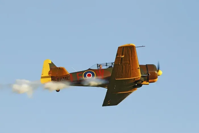 Framed Print : Vintage aircraft, North American Harvard T 6
