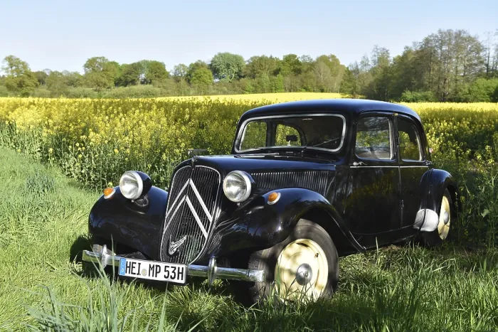 Framed Print : Vintage car, Citroen Traction Avant