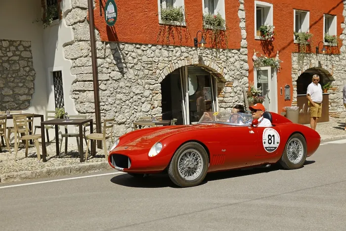 Framed Print : Vintage car rally La Legenda di Bassano 2025