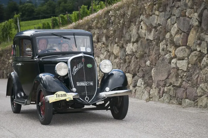Framed Print : Vintage car rally Sudtirol-Classic in Schenna  /  South Tyrol 2014