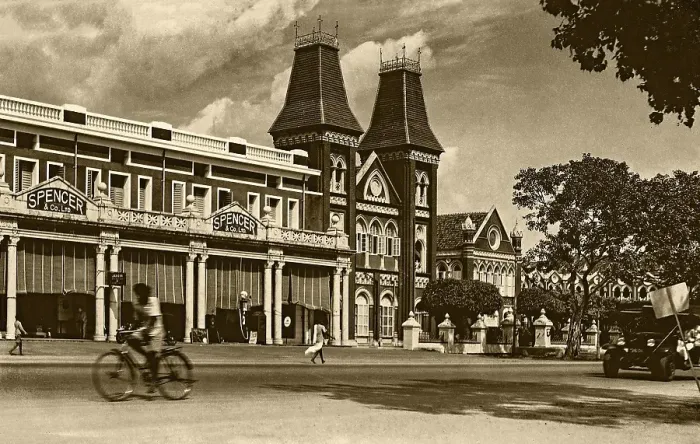 Framed Print : Vintage photo mount road chennai, tamil nadu, india, asia Framed Print : Vintage photo mount road chennai, tamil nadu, india, asia