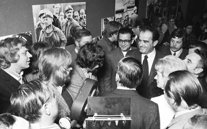 Framed Print : The visit of the CP leader Georges Marchais of the French to the German communists of the DKP on 20 Framed Print : The visit of the CP leader Georges Marchais of the French to the German communists of the DKP on 20