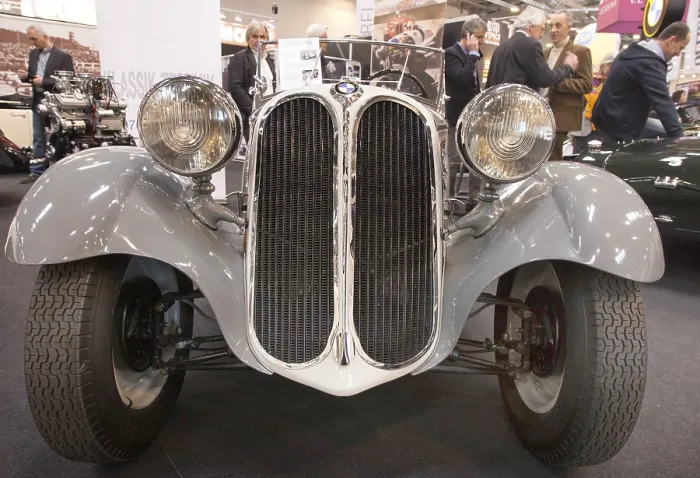 Framed Print : Visitors to Techno Classica take a look at a BMW 319 / 1 Roadster