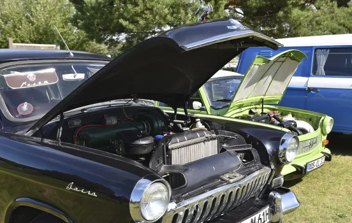 Framed Print : Volga GAZ-24 and Trabant 601 car engine at Oldtimer Ausstellung