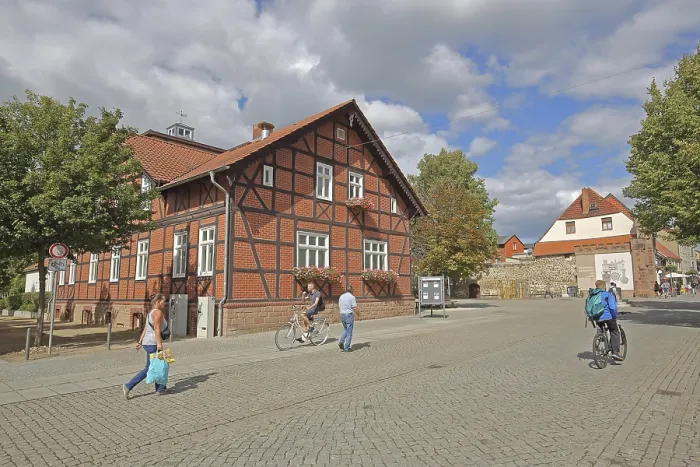 Framed Print : Volksbank building, half-timbered house Framed Print : Volksbank building, half-timbered house