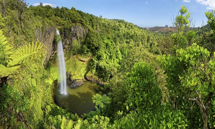 Framed Print : Wall of columnar basalt with waterfall Bridal Veil Falls