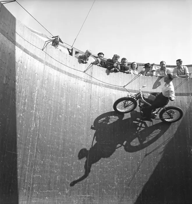 Framed Print : Wall of death 1949. The wall of death