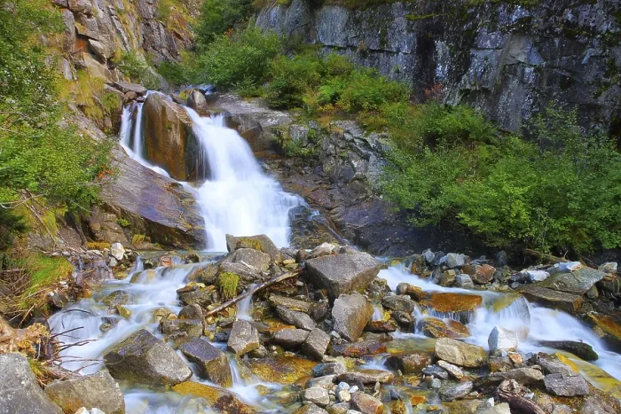 Framed Print : Wasserfall im Maggiatal, Tessin in der Schweiz