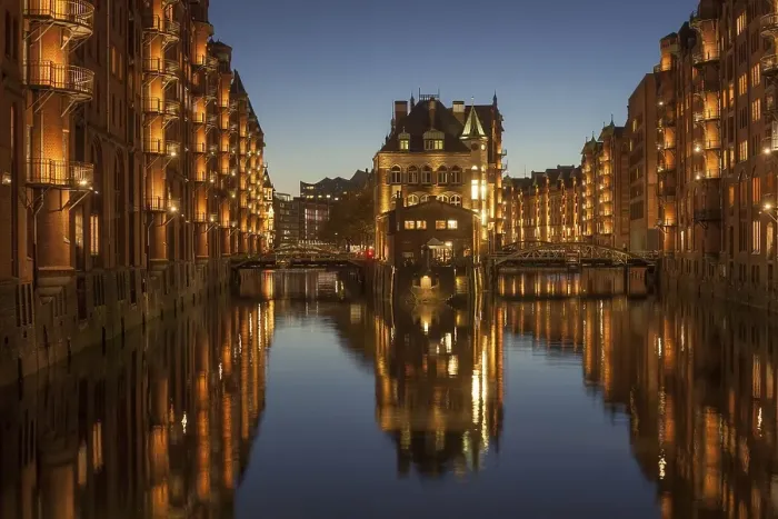 Framed Print : Wasserschloesschen at dusk, Speicherstadt