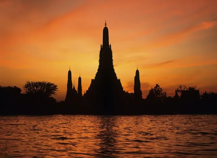Framed Print : Wat Arun, Temple of Dawn, Chao Phraya river