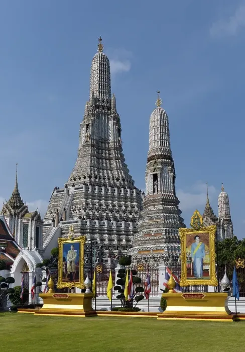 Framed Print : Wat Arun, Temple of Dawn, Phra Prang