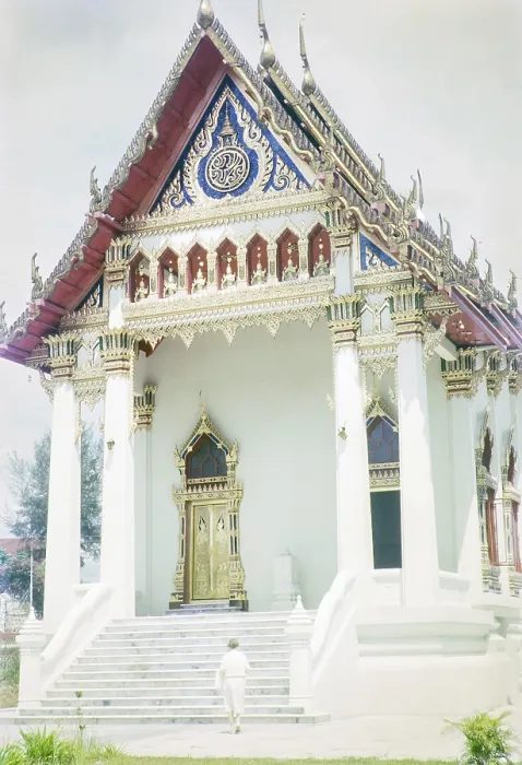 Framed Print : Wat Chetawan Thai Buddhist temple