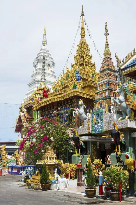 Framed Print : Wat Khun Chan, Thonburi, Bangkok, Thailand, Asia