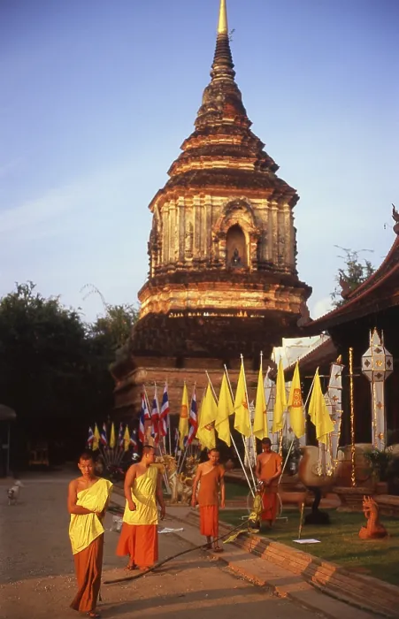 Framed Print : Wat Lok Moli or topknot of the world is thought to have been founded by King Ku Na