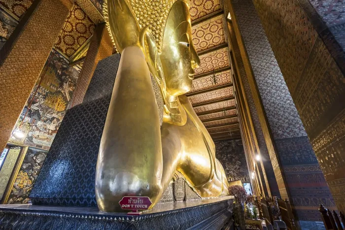 Framed Print : Wat Pho, temple of the reclining Buddha