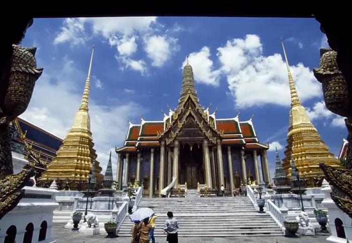 Framed Print : Wat Phra Kaew, Buddha Temple, Grand Palace