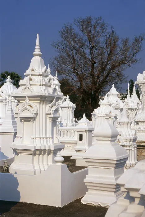 Framed Print : Wat Suan Dok (Thai: วัดสวนดอก) Framed Print : Wat Suan Dok (Thai: วัดสวนดอก)