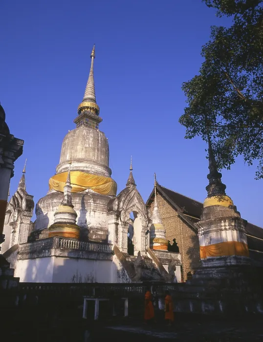 Framed Print : Wat Suan Dok (Thai: วัดสวนดอก)