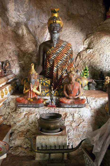 Framed Print : Wat Tham Seua, the Temple of the Tiger Cave is built into a cave set in a limestone cliff Framed Print : Wat Tham Seua, the Temple of the Tiger Cave is built into a cave set in a limestone cliff