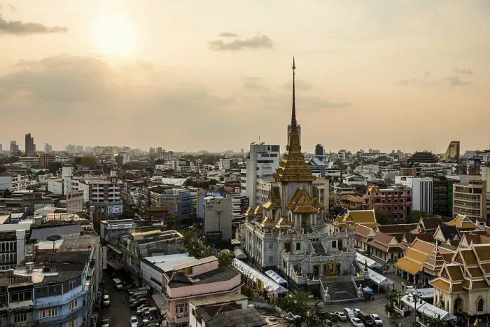 Framed Print : Wat Trai Mit Witthayaram Worawihan
