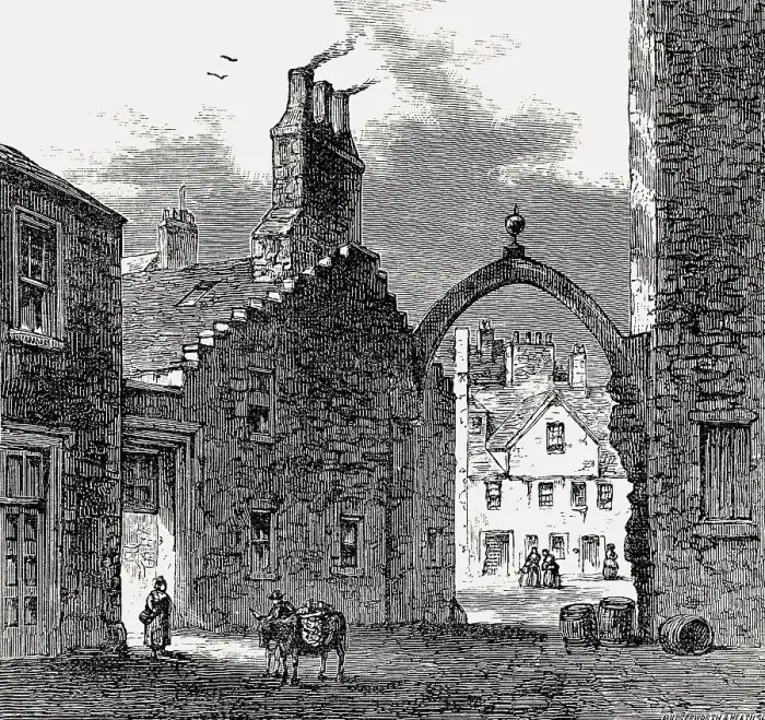 Framed Print : Water Gate, Canongate, Edinburgh Framed Print : Water Gate, Canongate, Edinburgh