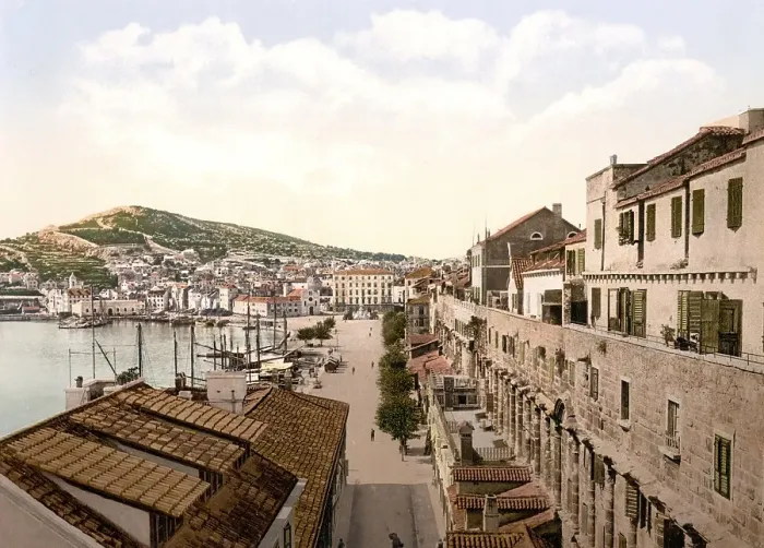Framed Print : The water front of Spalato, now Split, Dalmatia, Austro-Hungary, Austro-Hungarian Empire, Austrian-Hungarian Monarchy, today Croatia, Historical, around 1900, digitally restored reproduction from a 19th century original The water front of Spalato