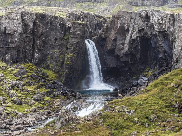 Framed Print : Waterfall Folaldafoss, at Oexi Mountain Road 939