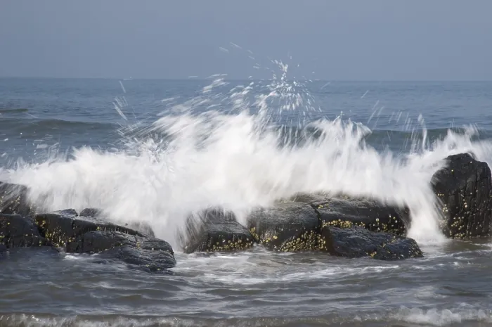 Framed Print : Waves gushing on rocks Vagator Beach Goa Maharashtra India Asia March 2011 Framed Print : Waves gushing on rocks Vagator Beach Goa Maharashtra India Asia March 2011