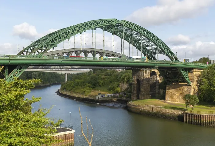 Framed Print : Wearmouth Bridge through arch bridge crossing River Wear