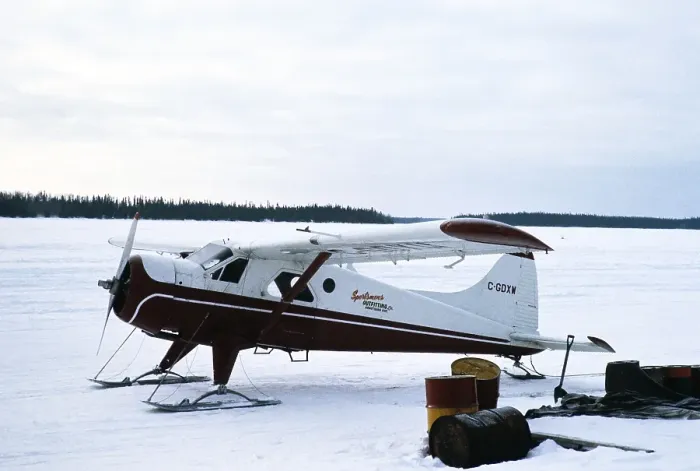 Framed Print : Webequie First Nation Ojibway community, Eastwood Island, Northern Ontario, Canada 1978, Ontario Central Airlines aircraft, C GDXW de Havilland Canada DHC 2 Beaver
