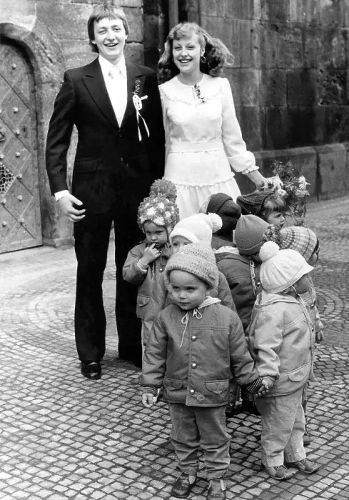Framed Print : Wedding with 8 children ca. 1970s