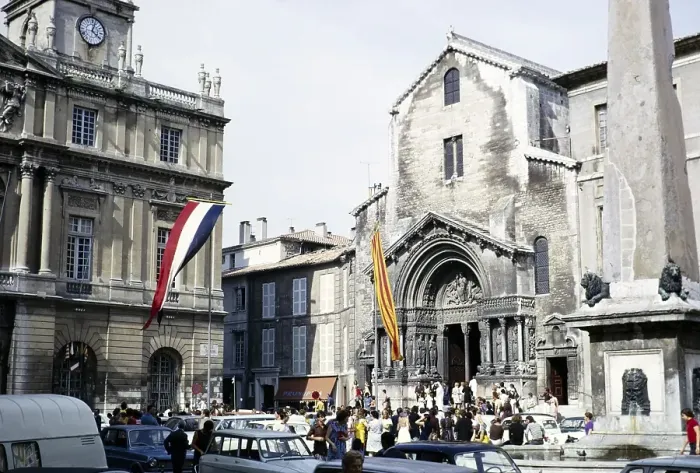 Framed Print : A wedding in the church of Saint Trophime, Place de la Republique, Arles, France 1972