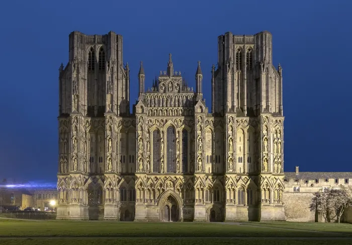 Framed Print : Wells, Cathedral, west facade illuminated Framed Print : Wells, Cathedral, west facade illuminated