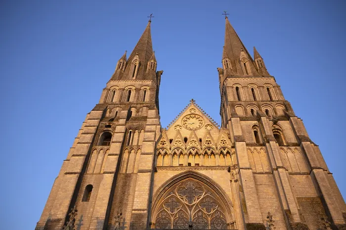 Framed Print : West facade, Cathedral Cathedrale Notre-Dame de Bayeux