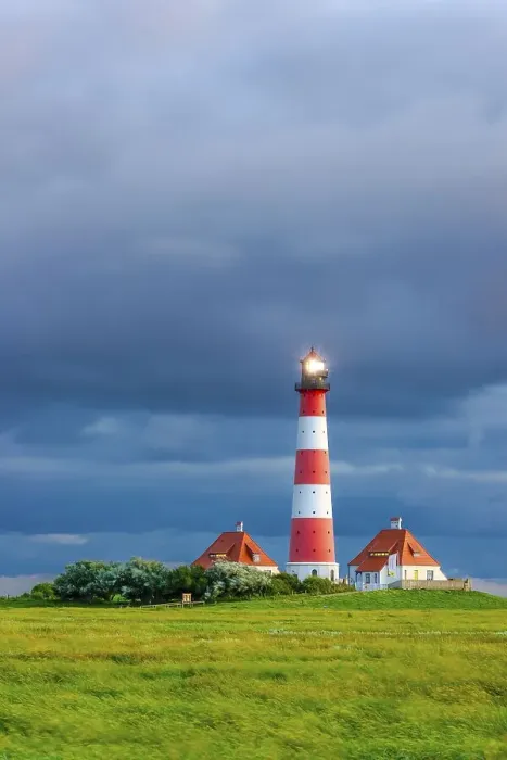 Framed Print : Westerheversand lighthouse, Westerhever