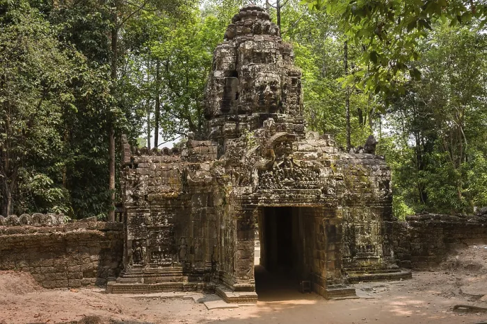 Framed Print : Western Gopuram, face tower at the entrance