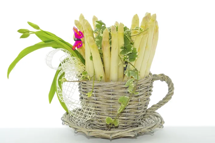 Framed Print : White asparagus with garlic, as a decoration White asparagus with garlic Framed Print : White asparagus with garlic, as a decoration White asparagus with garlic